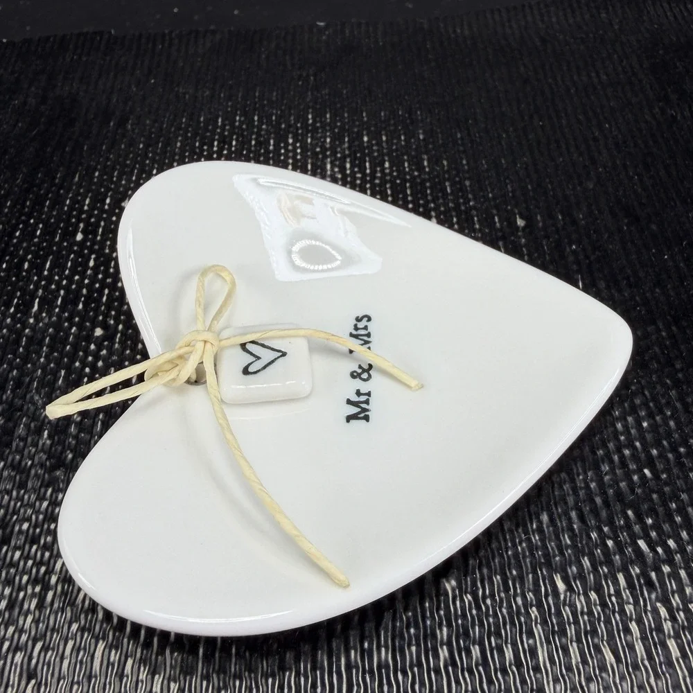 East of India Mr & Mrs Heart Trinket Dish White Ceramic Ring Tray Wedding Gift